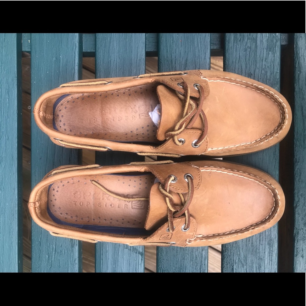 Sperry Top Sider size 9M
